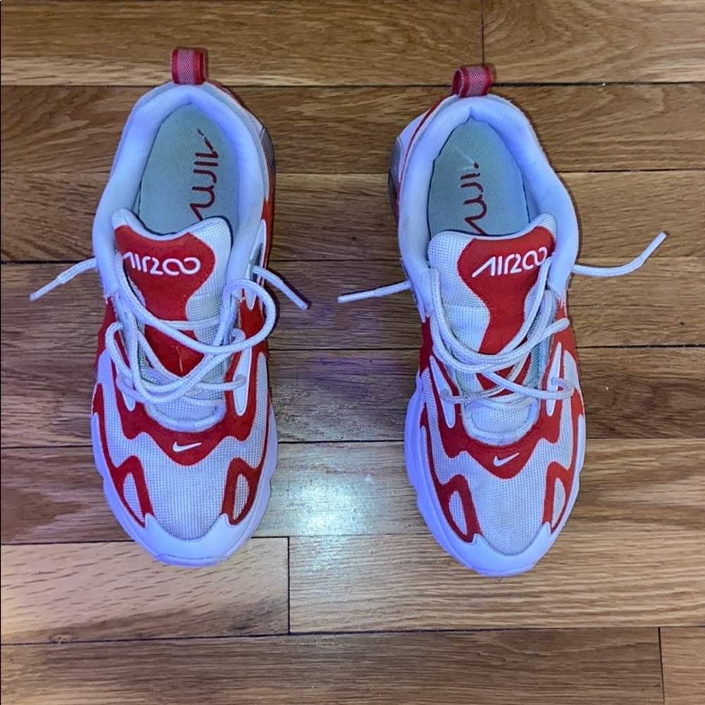 Nike Airs 200